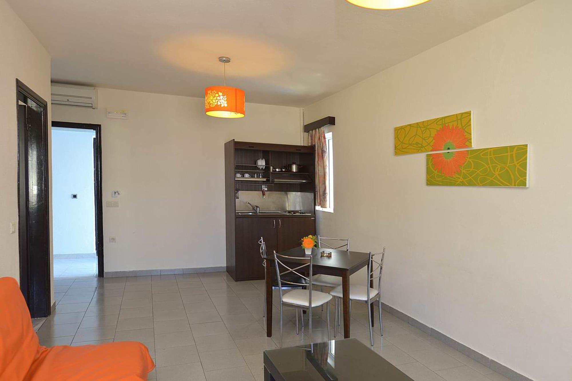 Ialysos City Hotel Экстерьер фото